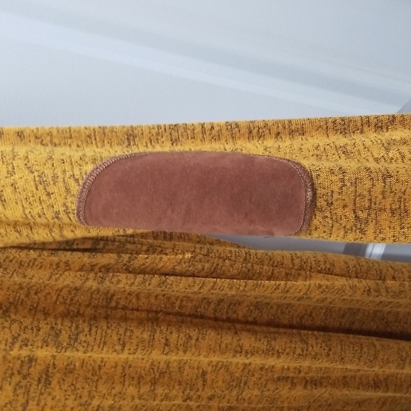 NWT Mustard Cardigan. Large - Picture 4 of 4